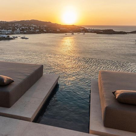 The Skyvilla Mykonos - A Landmark Property With Breathtaking Views Of The Psarou Bay Mykonos Town Exterior photo