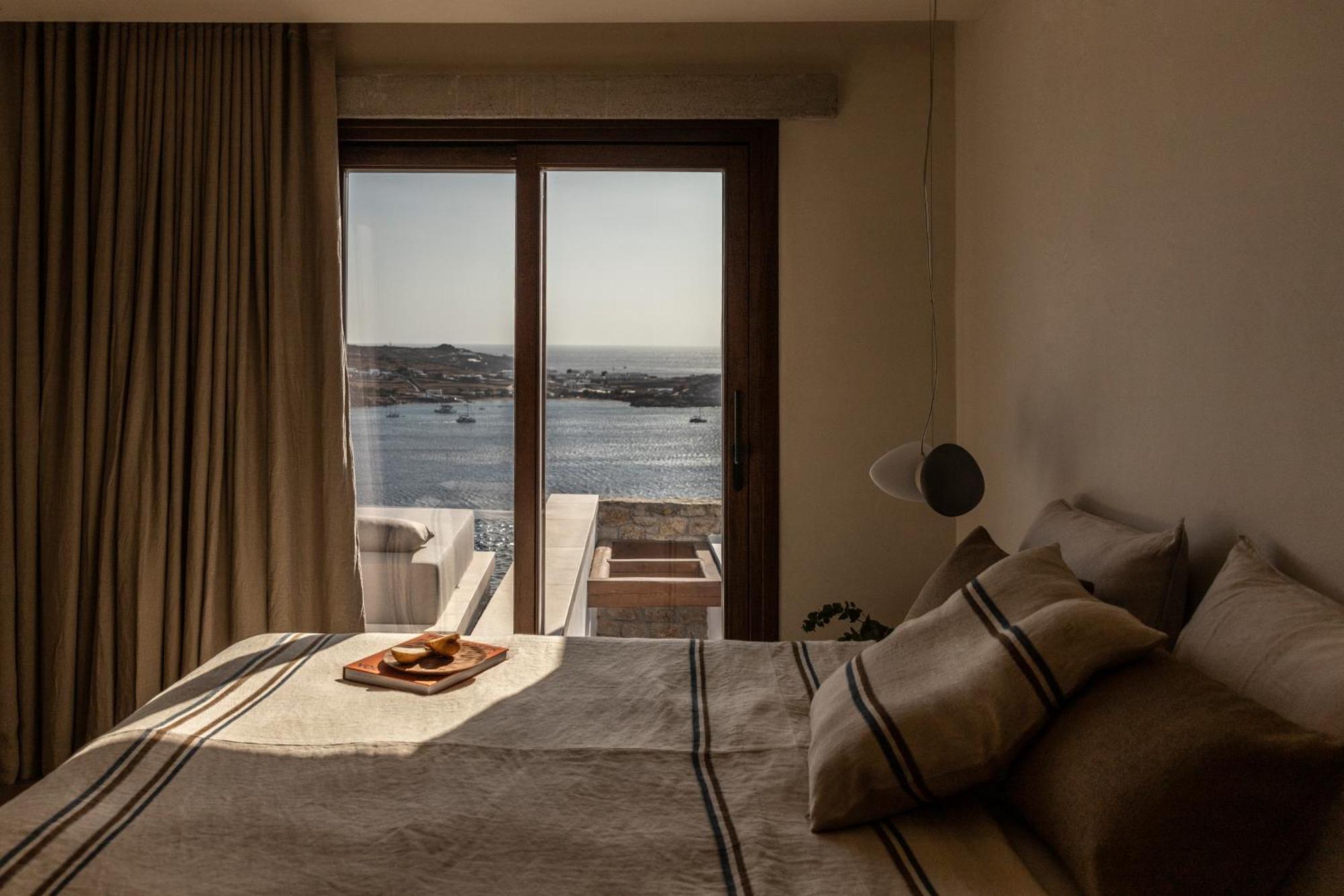 The Skyvilla Mykonos - A Landmark Property With Breathtaking Views Of The Psarou Bay Mykonos Town Exterior photo